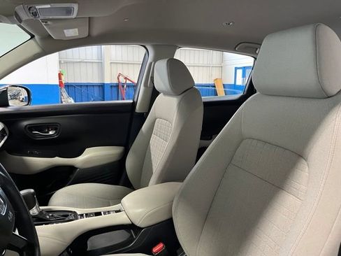 Used 2024 Honda HR-V LX image 23