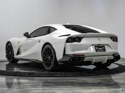 Used 2019 Ferrari 812 Superfast RWD image 13