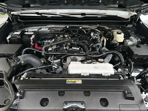 Used 2025 Toyota Tacoma TRD Off-Road AWD/4WD image 29