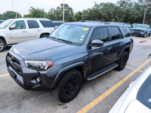 Used 2023 Toyota 4Runner SR5 RWD image 3