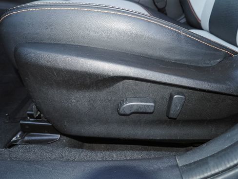 Used 2019 Subaru Crosstrek 2.0i Limited w/ Moonroof Package w/Navigation image 28