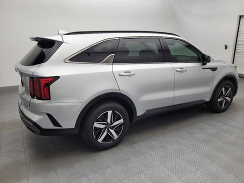 Used 2021 Kia Sorento S FWD image 10