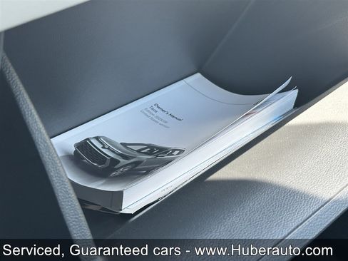 Used 2026 Volkswagen Taos SE AWD/4WD image 23