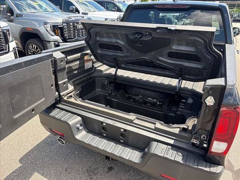 Used 2023 Honda Ridgeline Sport image 22