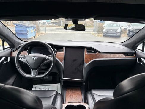 Used 2019 Tesla Model S Standard Range image 15