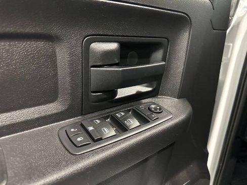 Used 2016 RAM 2500 Tradesman w/ Chrome Appearance Group AWD/4WD image 17