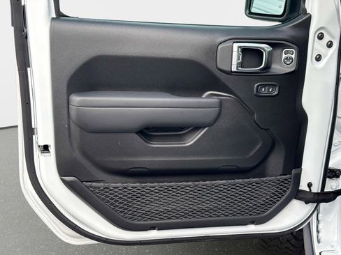 New 2026 Jeep Gladiator Rubicon image 19