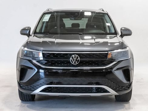 Used 2024 Volkswagen Taos SE FWD image 5