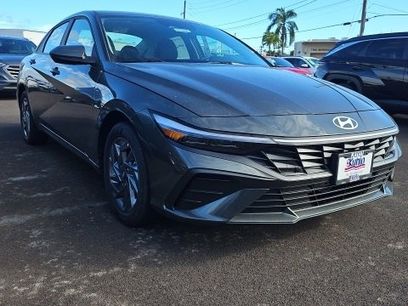 New 2024 Hyundai Elantra Blue