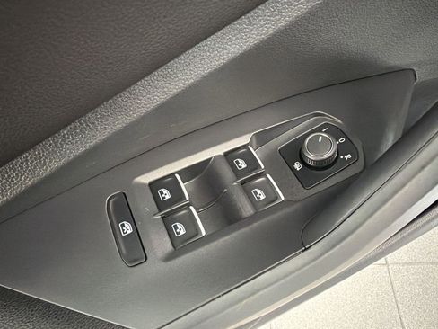 Used 2025 Volkswagen Jetta S FWD image 13