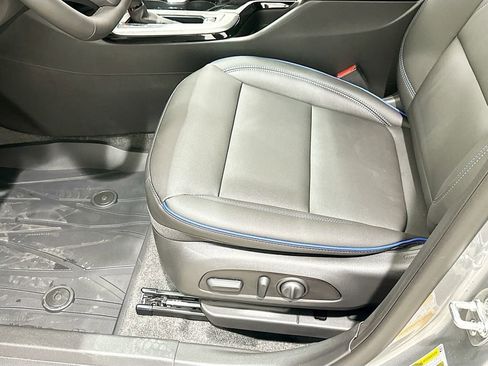 New 2026 Buick Envista Sport Touring image 19