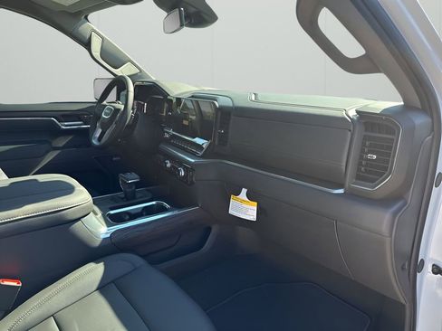 New 2026 GMC Sierra 1500 SLT w/ SLT Convenience Package image 14
