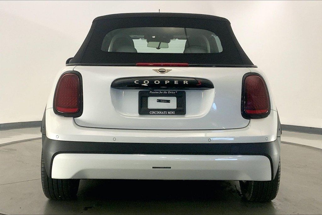 Used 2026 MINI Cooper S FWD image 3