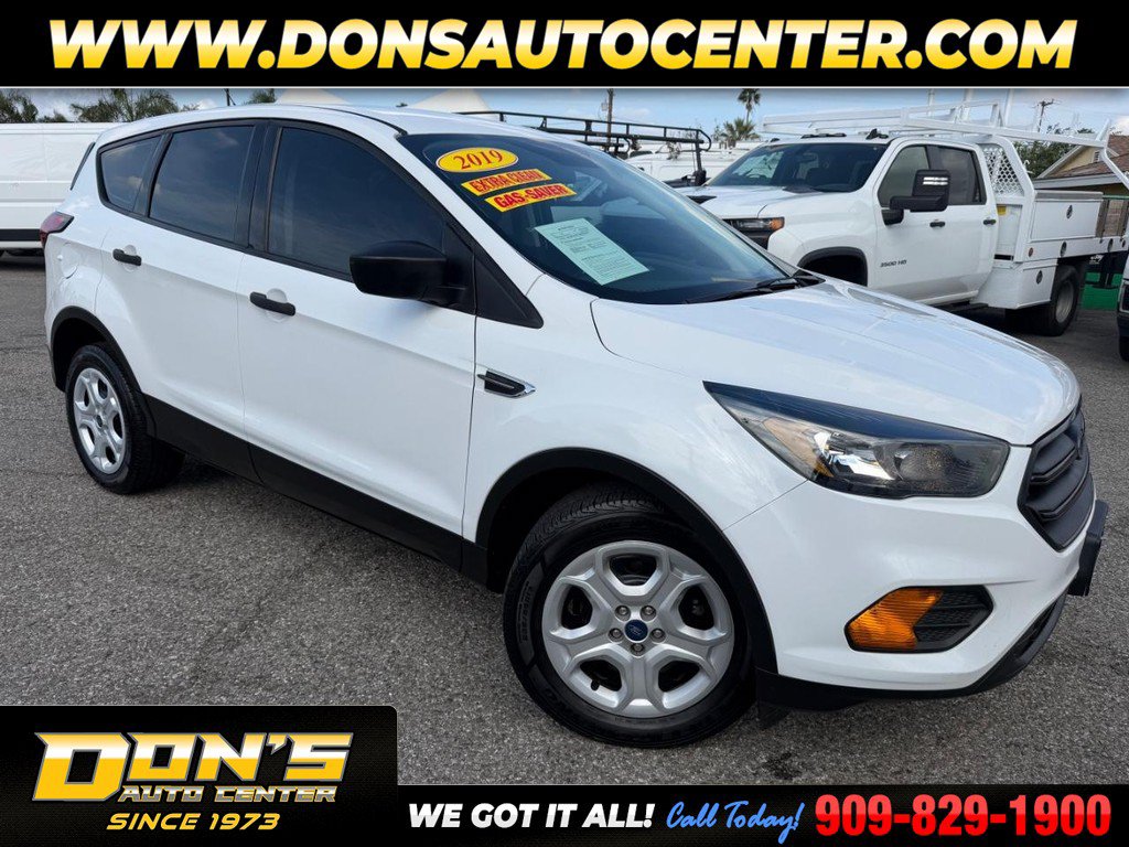 Used 2019 Ford Escape S FWD image 1