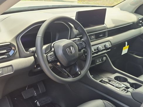 New 2026 Honda Pilot EX-L image 2