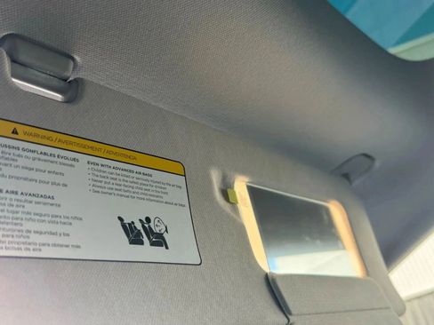 Used 2023 Tesla Model 3 Standard Range image 22