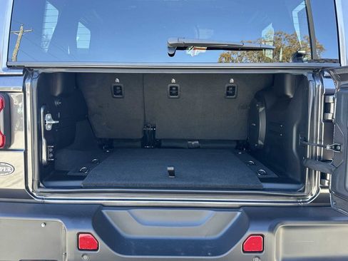 New 2026 Jeep Wrangler Unlimited Rubicon w/ Safety Group image 18