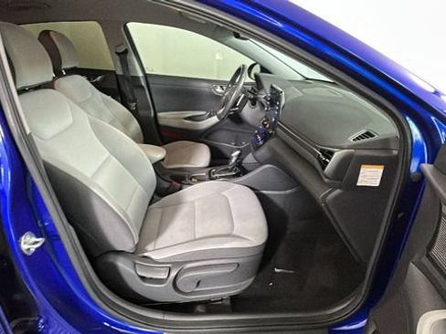 Used 2022 Hyundai Ioniq SEL FWD image 30
