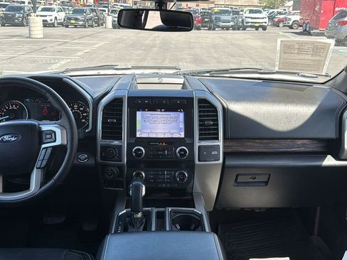 Used 2019 Ford F150 Lariat w/ Equipment Group 502A Luxury AWD/4WD image 19