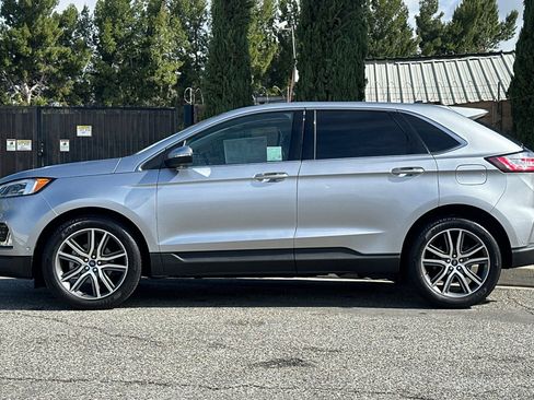 Used 2020 Ford Edge Titanium w/ Equipment Group 301A FWD image 7