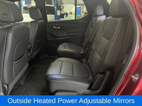 Used 2022 Chevrolet Traverse LT w/ LT Premium Package image 25