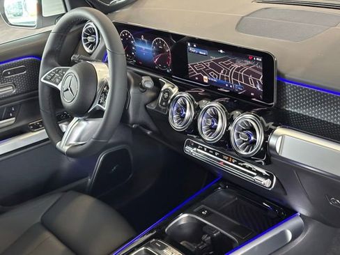 Certified 2026 Mercedes-Benz GLB 250 4MATIC image 32