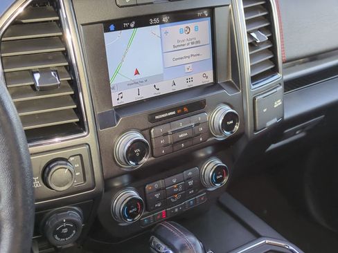 Used 2019 Ford F150 Lariat w/ Equipment Group 502A Luxury image 28