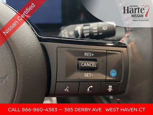 Certified 2025 Nissan Kicks SR image 46