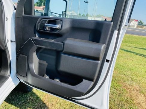 New 2025 Chevrolet Silverado 2500 Custom image 14