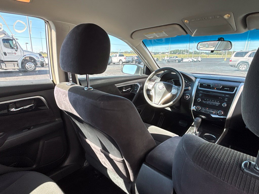 Used 2013 Nissan Altima 2.5 S FWD image 28