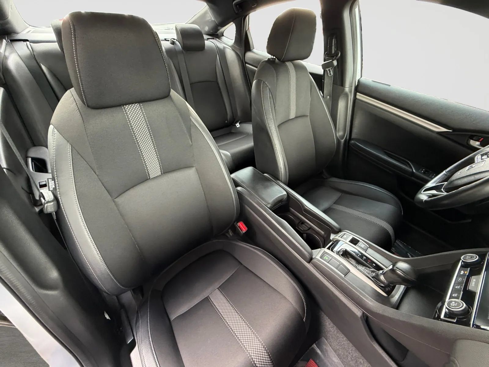 Used 2020 Honda Civic Sport image 21