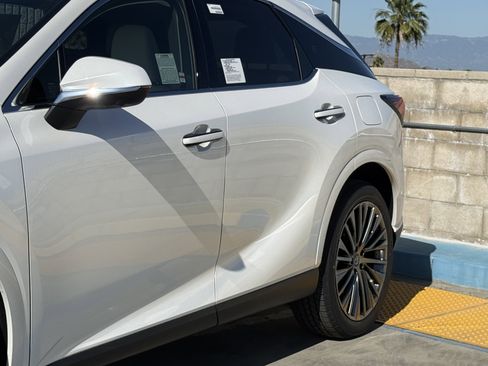 New 2026 Lexus RX 450h AWD image 7