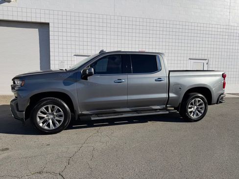 Used 2021 Chevrolet Silverado 1500 High Country w/ Safety Package II image 3