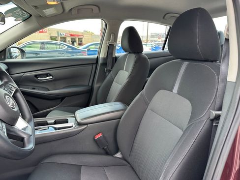 Used 2024 Nissan Sentra SV FWD image 21