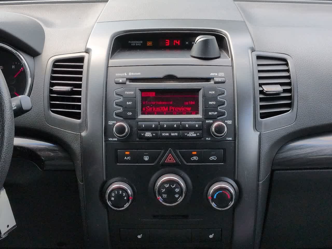 Used 2012 Kia Sorento LX w/ Convenience Pkg FWD image 18