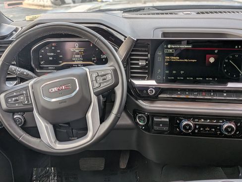 Used 2025 GMC Sierra 1500 SLT image 18