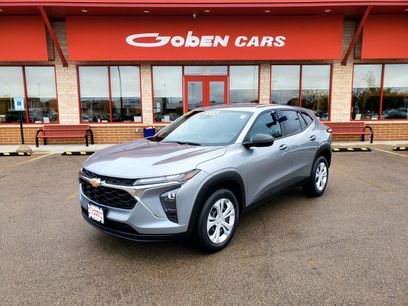 Used 2024 Chevrolet Trax LS w/ Driver Confidence Package