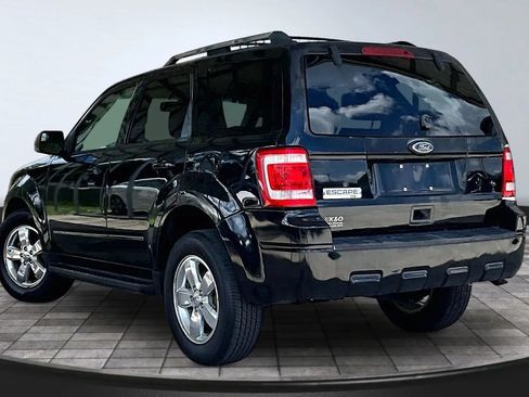 Used 2010 Ford Escape Limited AWD/4WD image 4