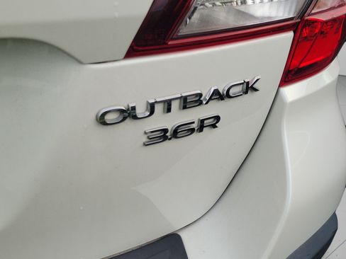 Used 2019 Subaru Outback 3.6R Touring w/ Popular Package #3A AWD/4WD image 22