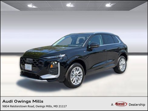 New 2026 Audi Q3 quattro 2.0T AWD/4WD image 1