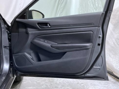 Certified 2025 Nissan Altima 2.5 S FWD image 17