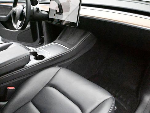 Used 2023 Tesla Model Y Long Range image 16