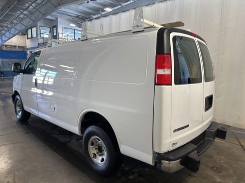 Used 2022 Chevrolet Express 2500 w/ Driver Convenience Package image 5