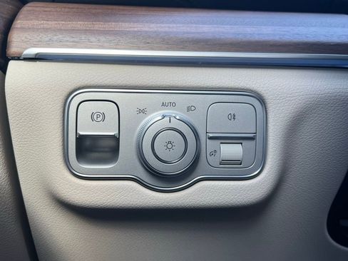 Certified 2026 Mercedes-Benz GLS 450 4MATIC image 14
