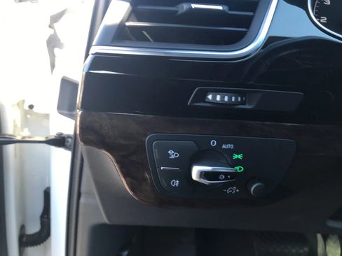 Used 2018 Audi Q7 3.0T Premium image 15