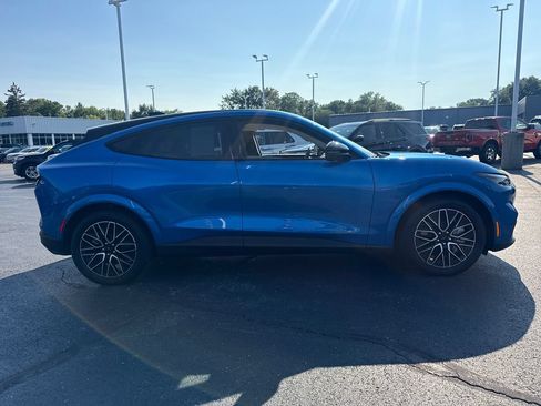 Used 2025 Ford Mustang Mach-E Premium AWD/4WD image 6