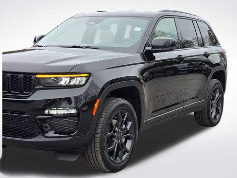 New 2025 Jeep Grand Cherokee Limited AWD/4WD image 45