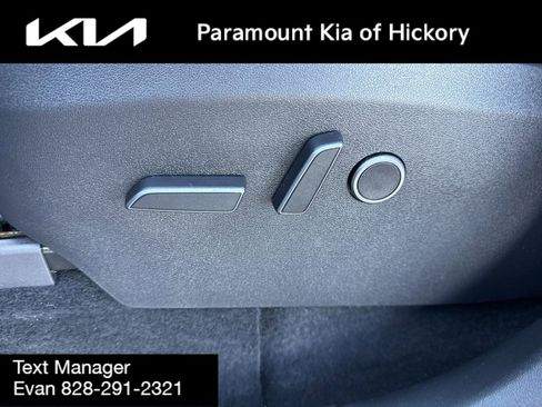 Used 2022 Tesla Model Y Long Range image 19