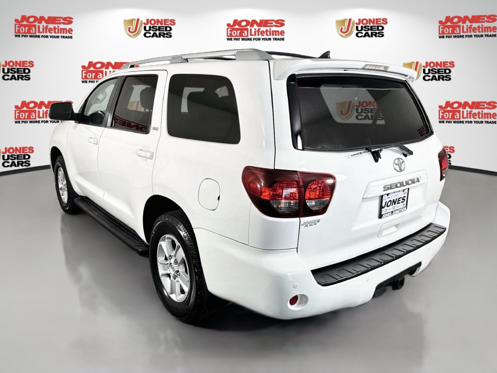Used 2018 Toyota Sequoia SR5 w/ Premium Package AWD/4WD image 2
