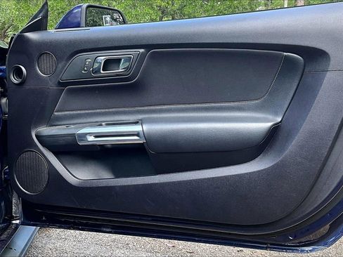 Used 2018 Ford Mustang GT w/ Equipment Group 301A RWD image 25